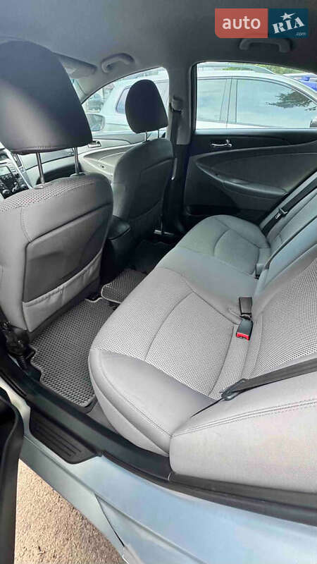 Седан Hyundai Sonata 2010 в Заре фото 16 Седан Hyundai Sonata 2010 в Заре
