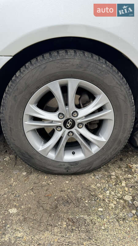 Седан Hyundai Sonata 2012 в Киеве фото 24 Седан Hyundai Sonata 2012 в Киеве