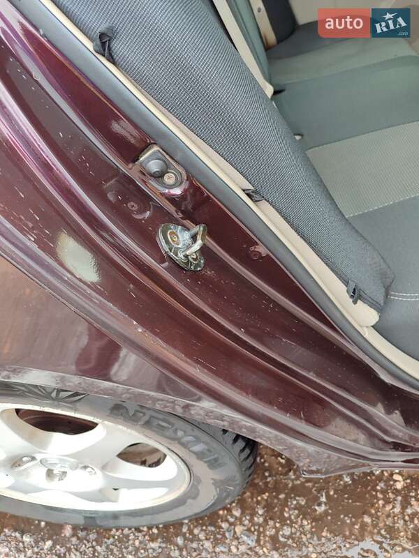 Седан Hyundai Sonata 2006 в Драбове