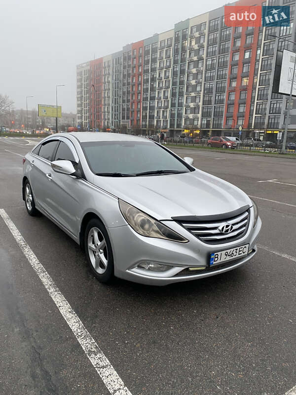 Седан Hyundai Sonata 2013 в Гатне фото 3 Седан Hyundai Sonata 2013 в Гатне