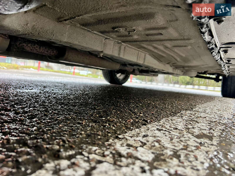 Седан Hyundai Sonata 2002 в Львові