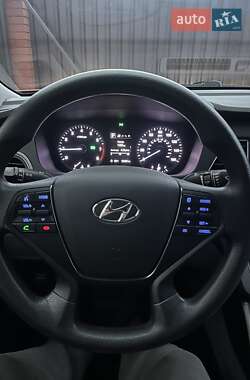Седан Hyundai Sonata 2015 в Киеве