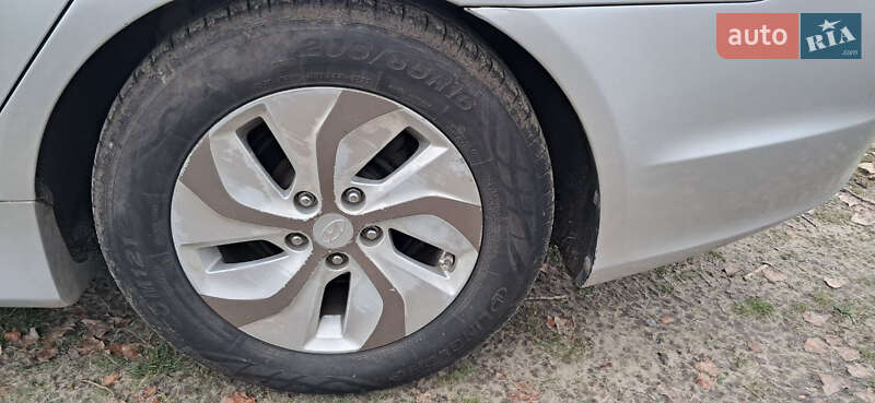 Седан Hyundai Sonata 2013 в Днепре