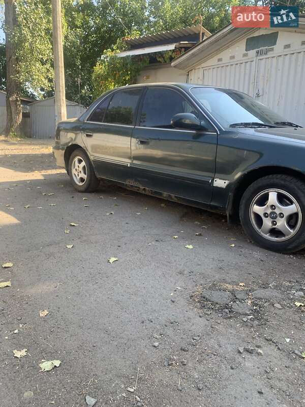 Седан Hyundai Sonata 1998 в Одессе