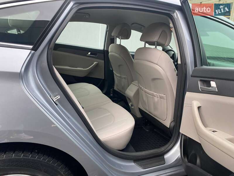 Седан Hyundai Sonata 2017 в Ровно