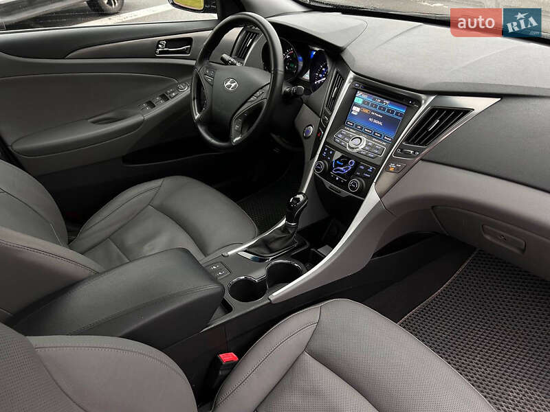 Седан Hyundai Sonata 2014 в Києві