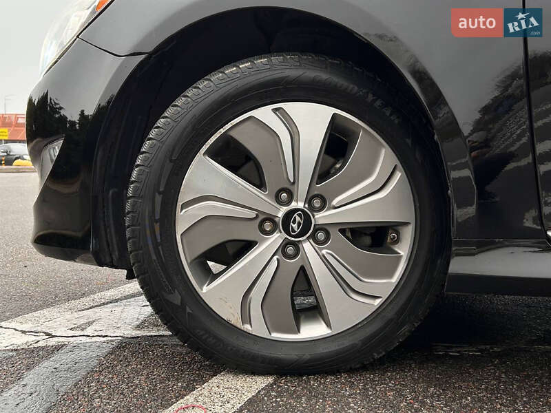 Седан Hyundai Sonata 2014 в Києві