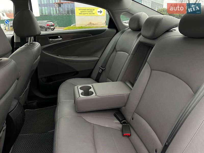 Седан Hyundai Sonata 2014 в Києві
