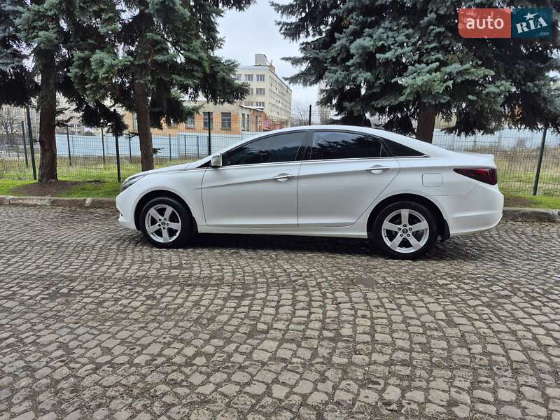 Седан Hyundai Sonata 2012 в Кропивницком