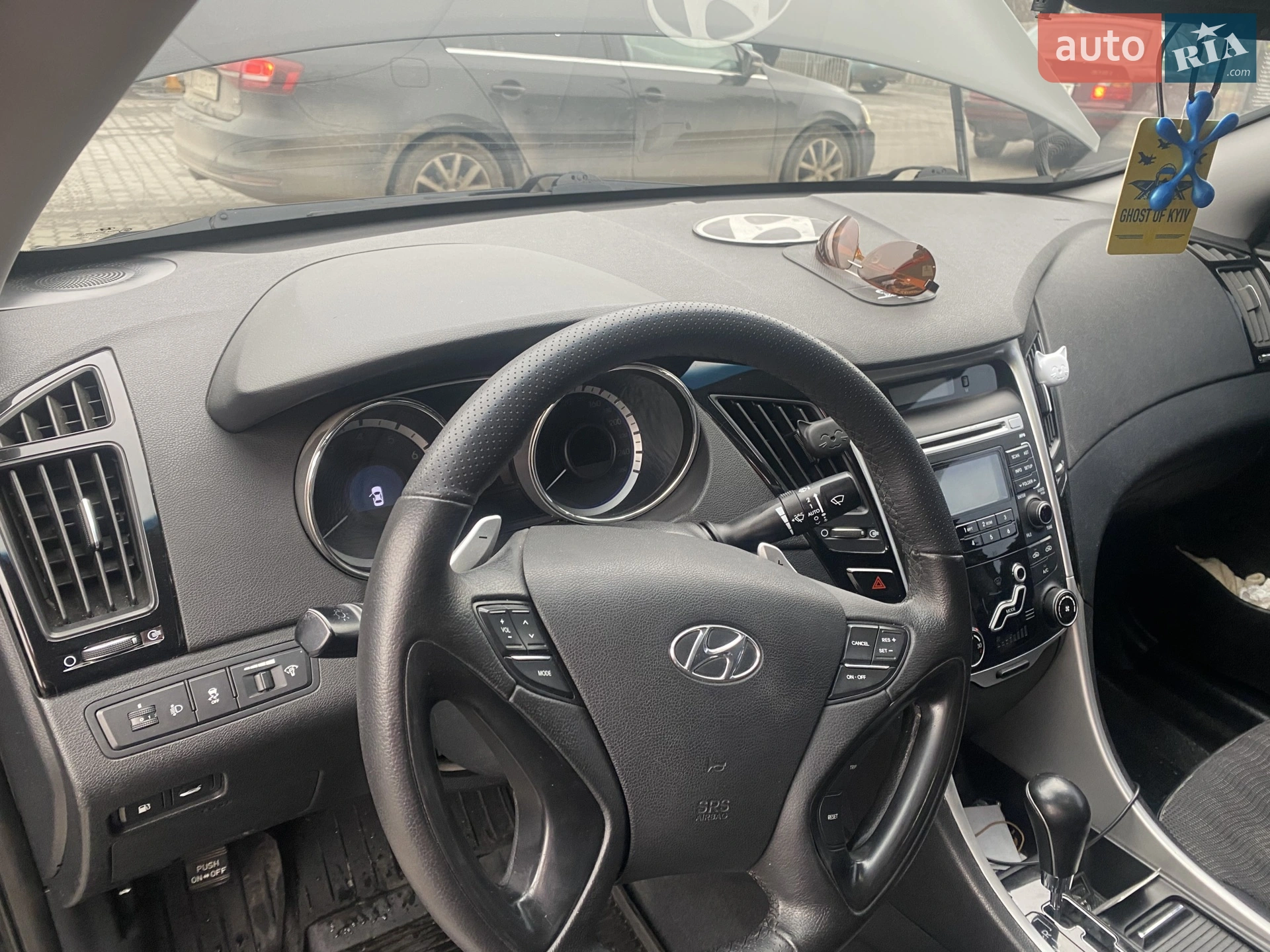 2010 Hyundai Sonata - мініатюра 16