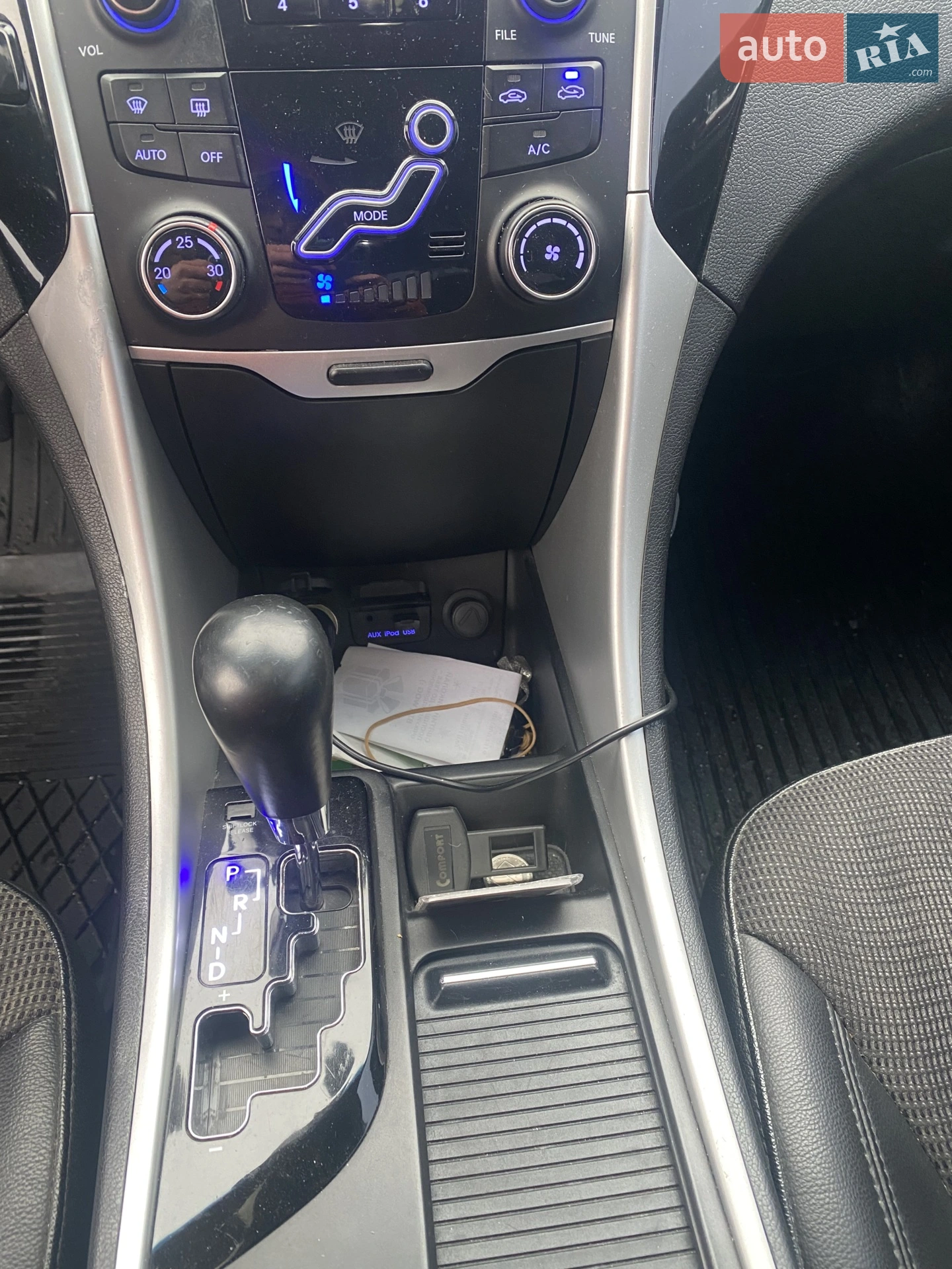 2010 Hyundai Sonata - мініатюра 21