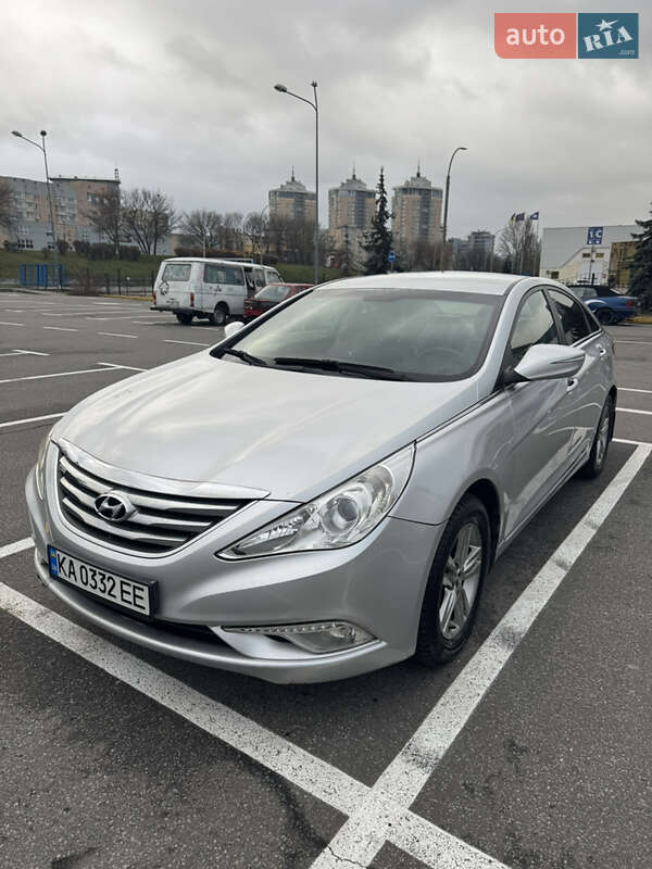 Hyundai Sonata 2013