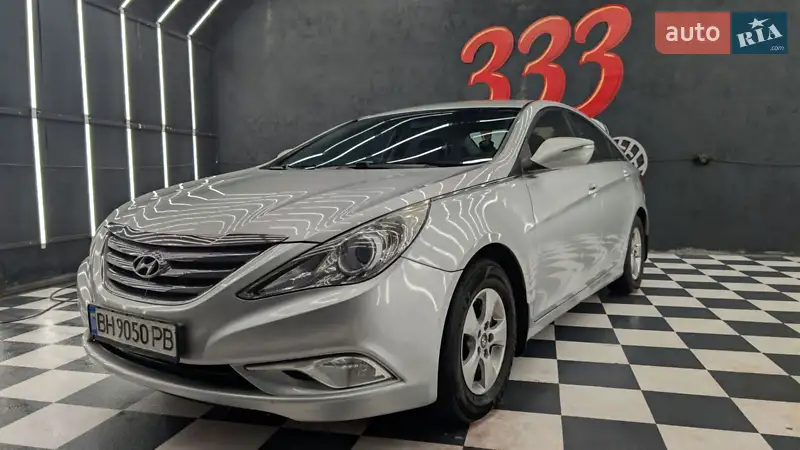 Hyundai Sonata 2013