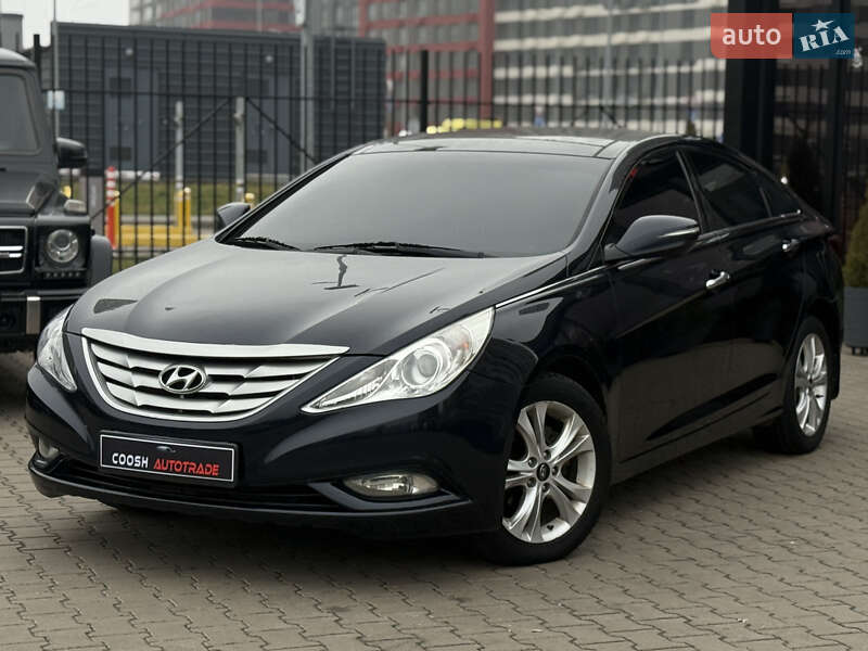 Hyundai Sonata 2011