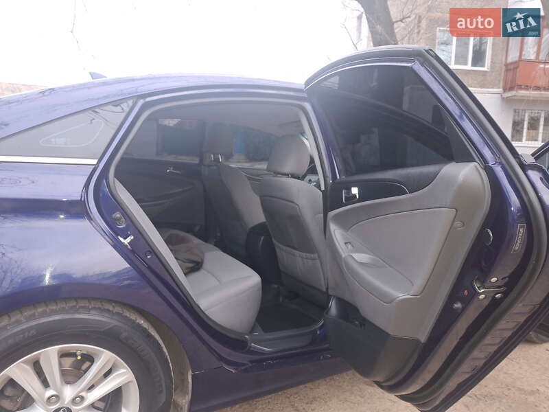 Седан Hyundai Sonata 2012 в Николаеве