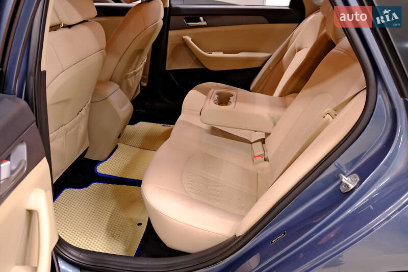 Седан Hyundai Sonata 2017 в Одессе