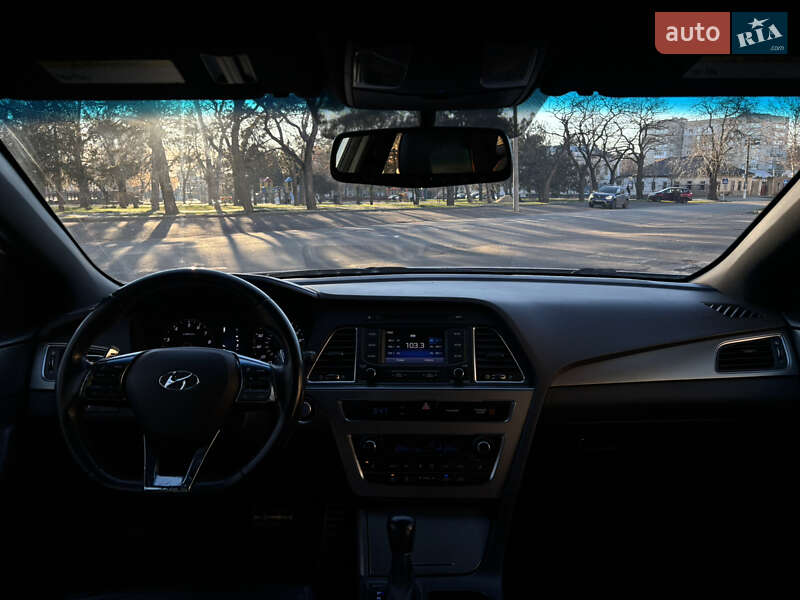 Седан Hyundai Sonata 2014 в Миколаєві