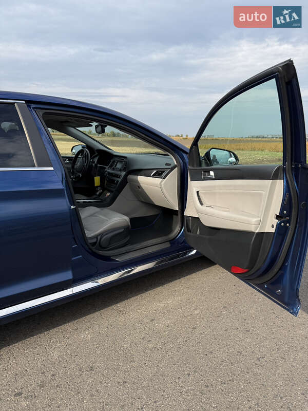 Седан Hyundai Sonata 2014 в Смілі