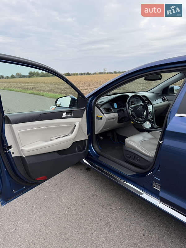 Седан Hyundai Sonata 2014 в Смілі