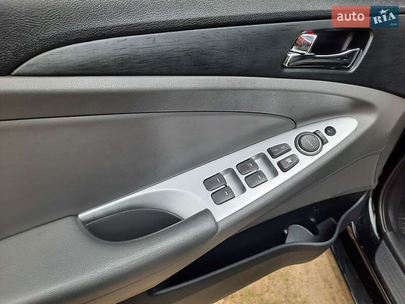 Седан Hyundai Sonata 2012 в Дніпрі