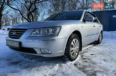 Седан Hyundai Sonata 2008 в Краснограде