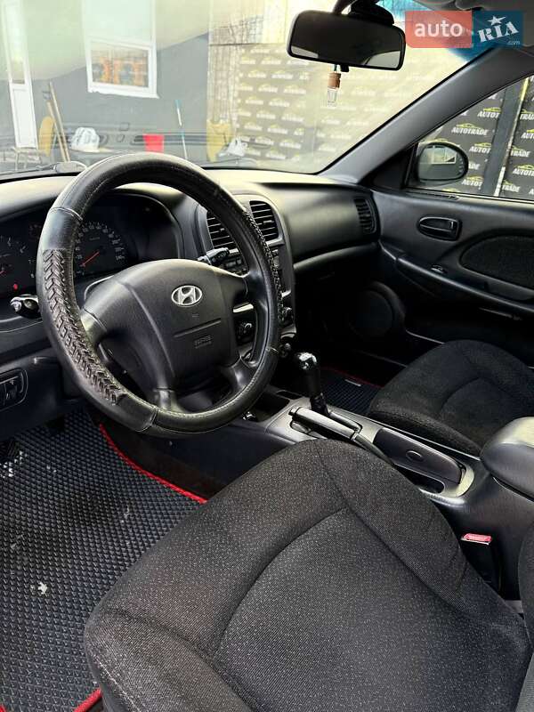 Седан Hyundai Sonata 2004 в Киеве