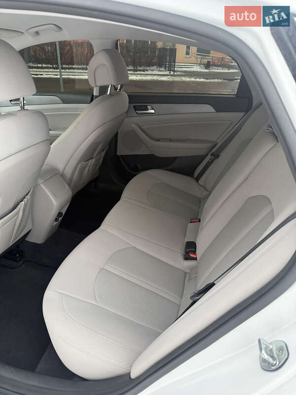 Седан Hyundai Sonata 2015 в Киеве