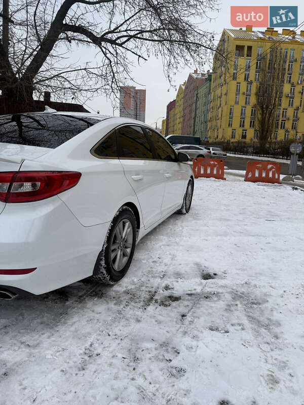 Седан Hyundai Sonata 2015 в Киеве