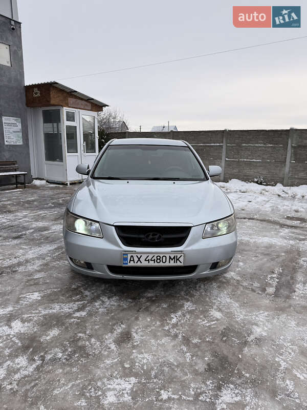 Седан Hyundai Sonata 2007 в Новой Водолаге
