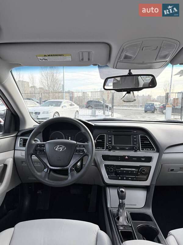 Седан Hyundai Sonata 2015 в Киеве фото 12 Седан Hyundai Sonata 2015 в Киеве