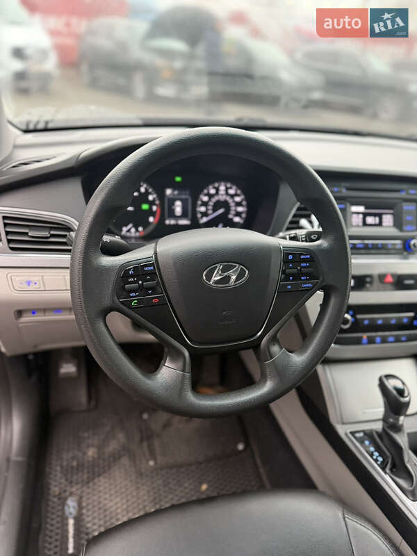 Седан Hyundai Sonata 2016 в Измаиле