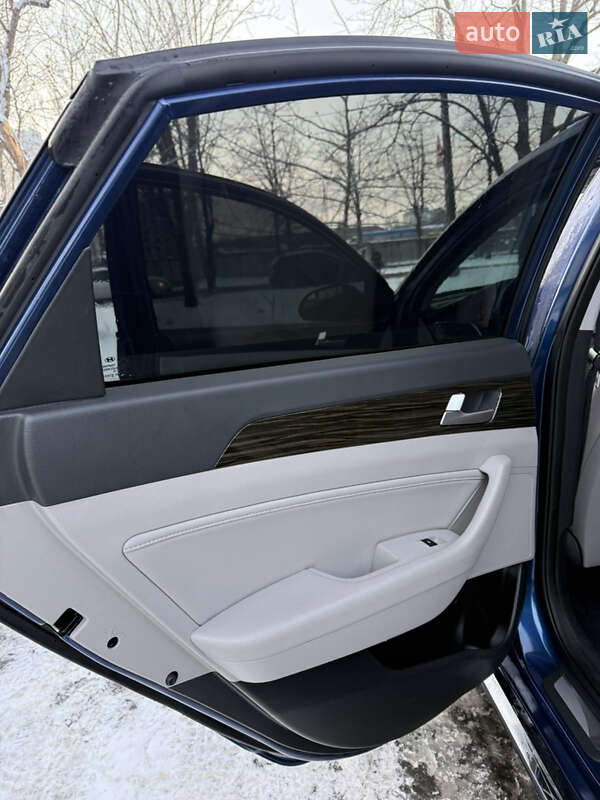 Седан Hyundai Sonata 2016 в Черкассах