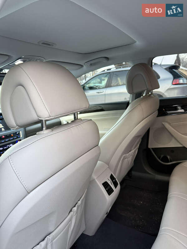 Седан Hyundai Sonata 2016 в Черкассах