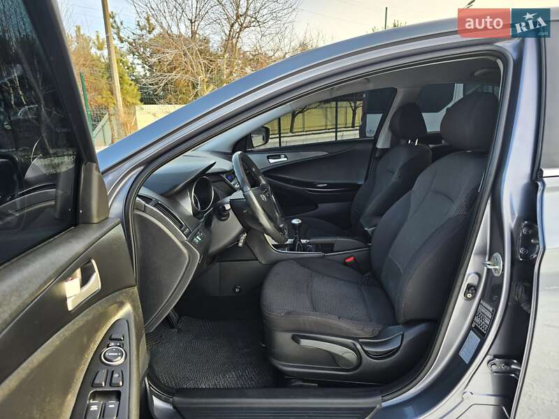 Седан Hyundai Sonata 2010 в Хмельницком