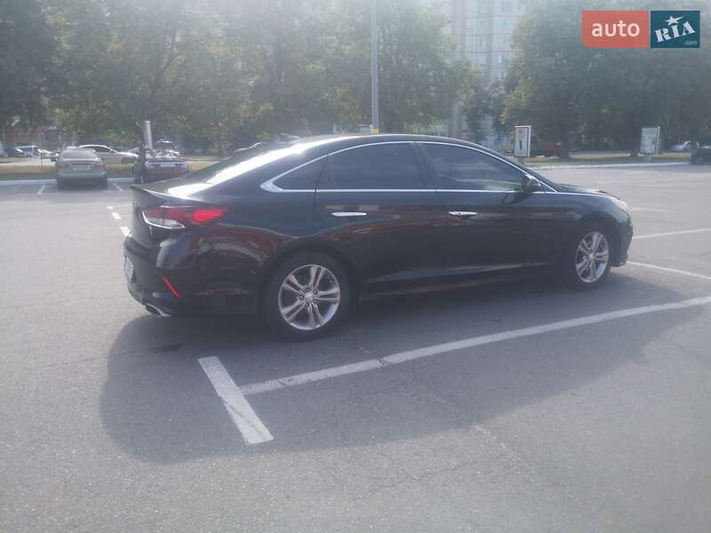 Седан Hyundai Sonata 2018 в Киеве