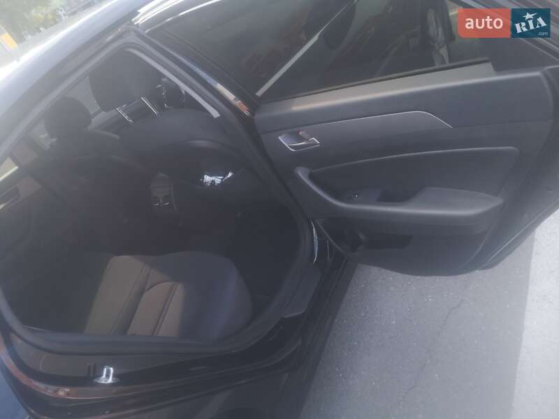 Седан Hyundai Sonata 2018 в Киеве