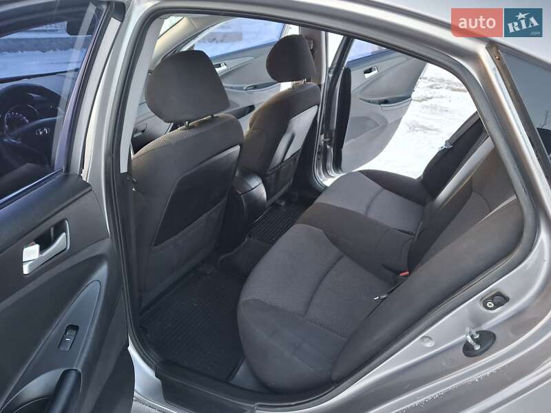 Седан Hyundai Sonata 2010 в Полтаві