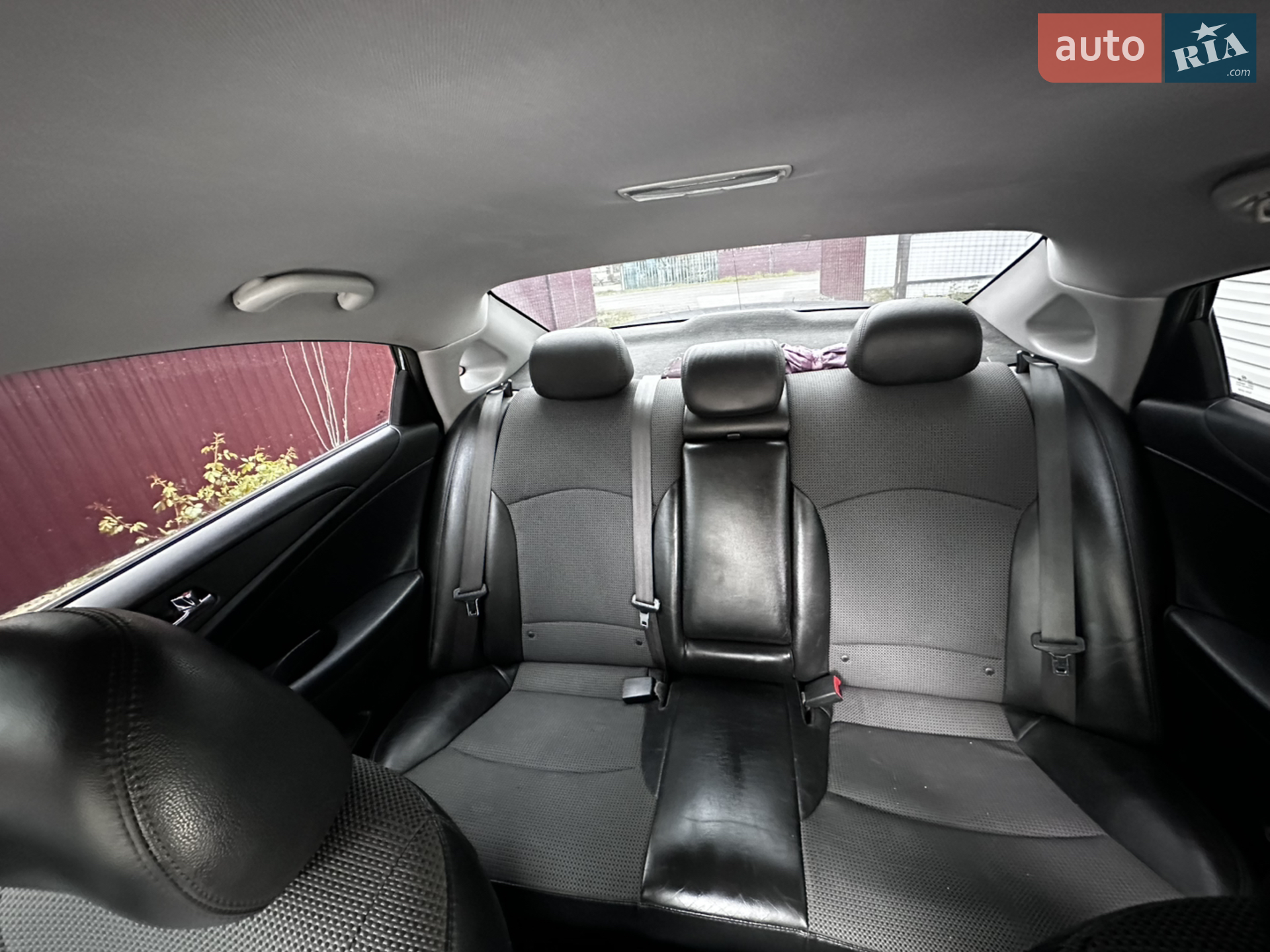 2011 Hyundai Sonata - мініатюра 4