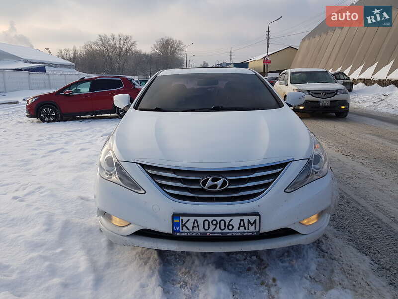 Hyundai Sonata 2012