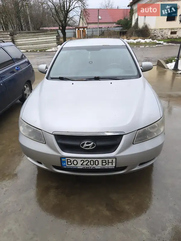 Hyundai Sonata