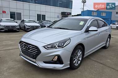 Седан Hyundai Sonata 2017 в Киеве