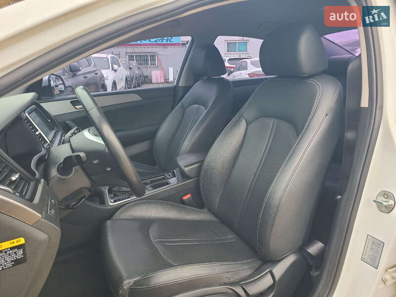 Седан Hyundai Sonata 2018 в Ровно
