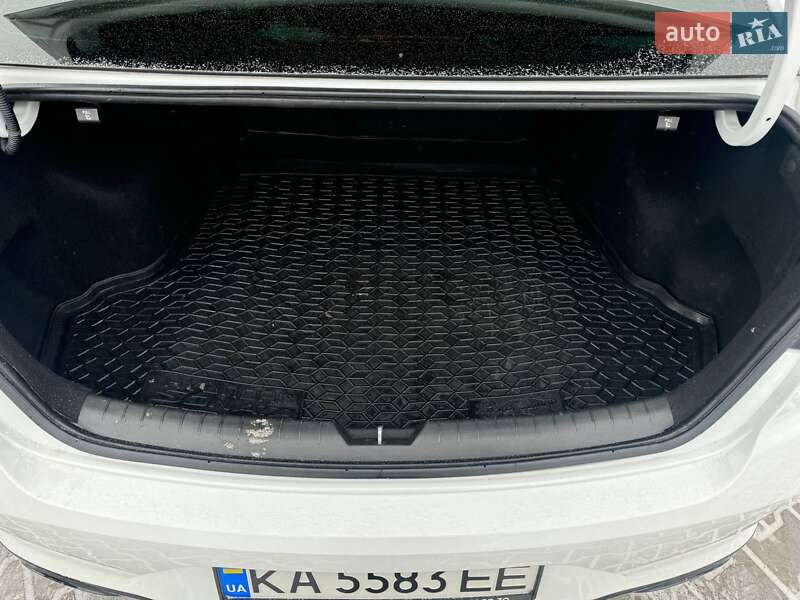 Седан Hyundai Sonata 2017 в Луцке