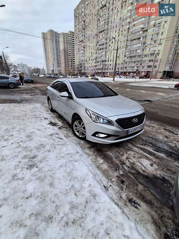 Седан Hyundai Sonata 2016 в Киеве