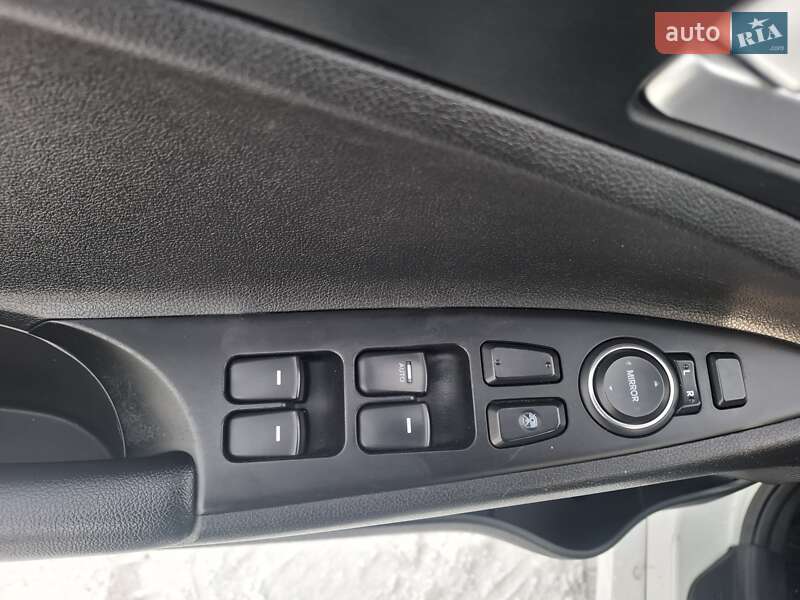 Седан Hyundai Sonata 2011 в Черкассах