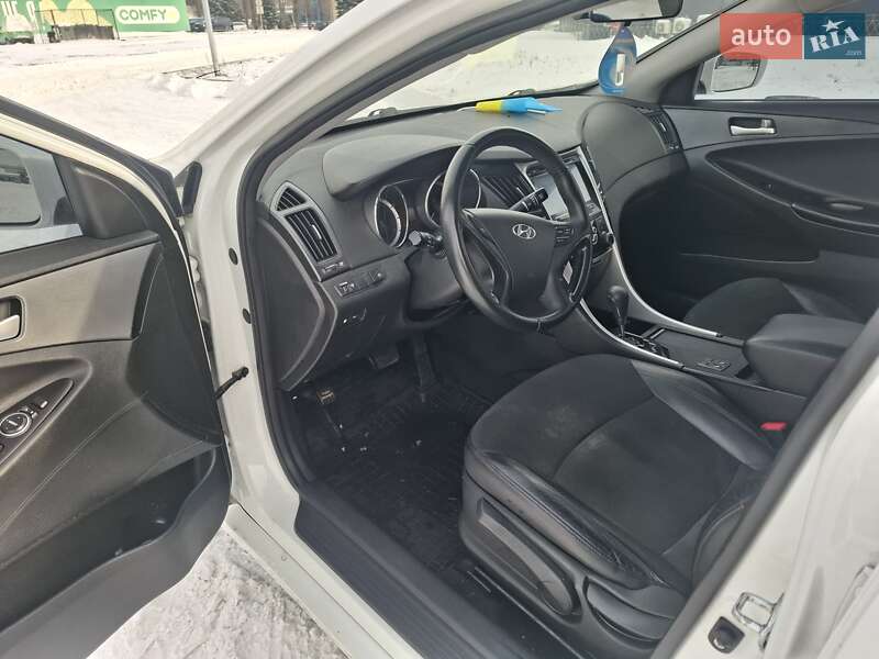 Седан Hyundai Sonata 2011 в Черкассах