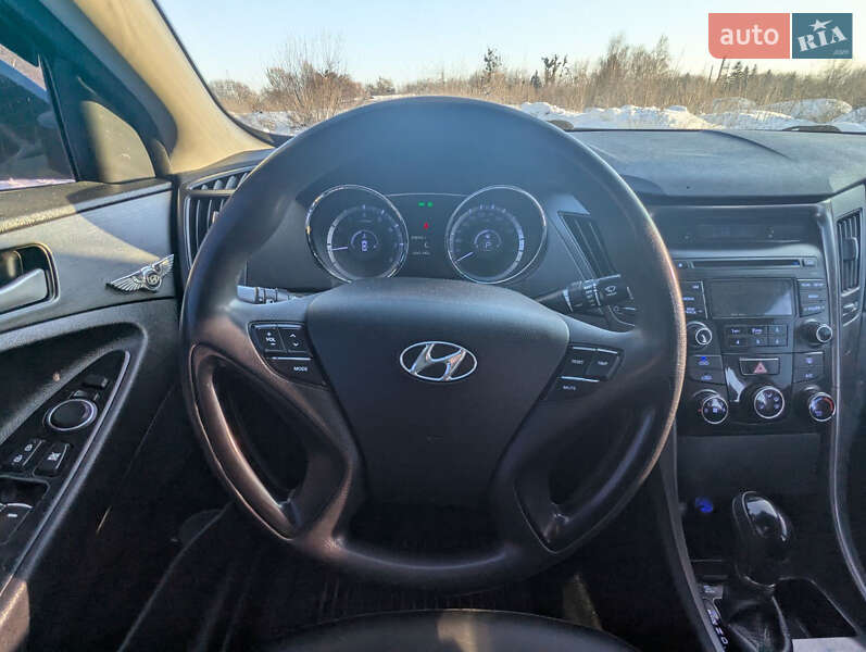 Седан Hyundai Sonata 2014 в Млинове фото 9 Седан Hyundai Sonata 2014 в Млинове