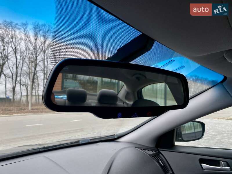 Седан Hyundai Sonata 2013 в Киеве фото 32 Седан Hyundai Sonata 2013 в Киеве