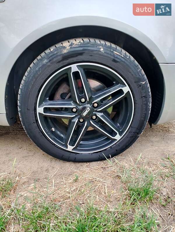 Седан Hyundai Sonata 2006 в Черноморске