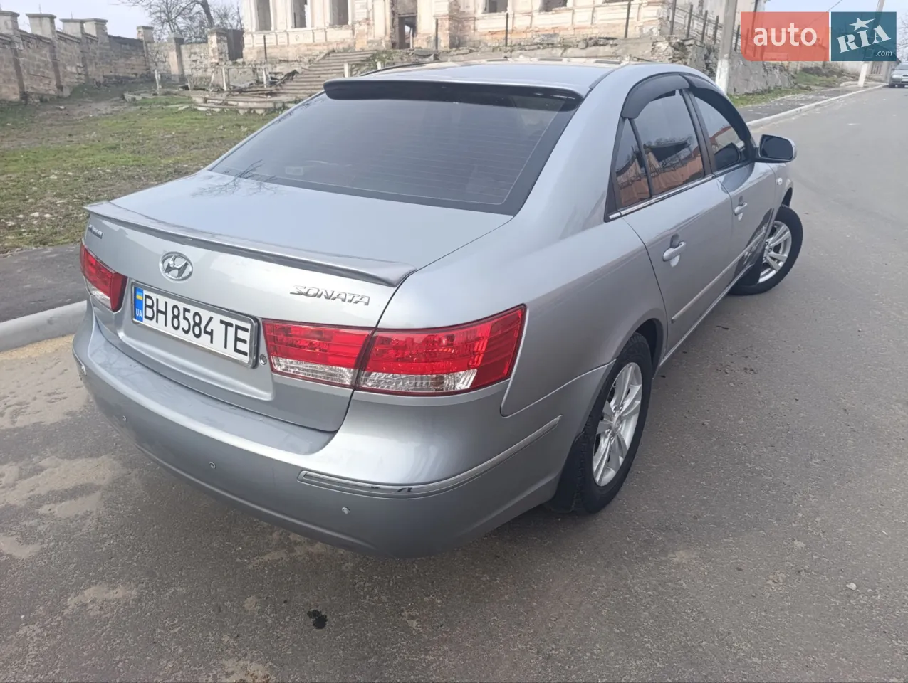 2010 Hyundai Sonata - мініатюра 13